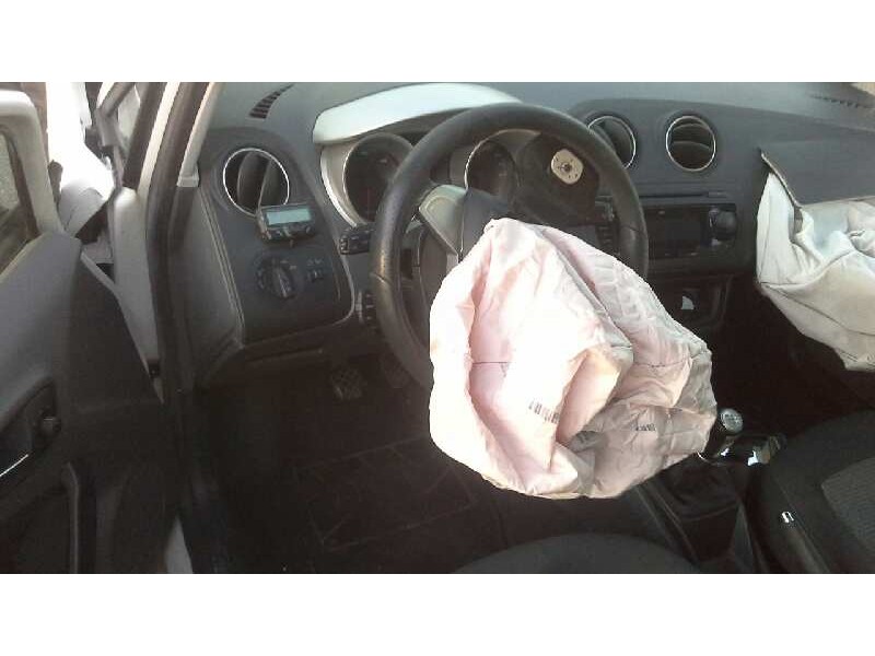 seat ibiza (6j5) del año 2009