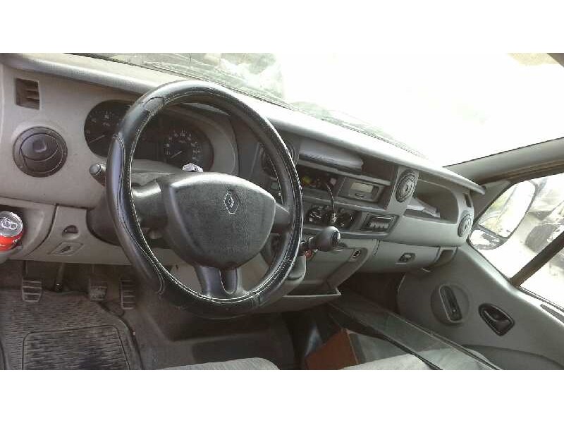 renault master ii phase 2 caja cerrada del año 2006