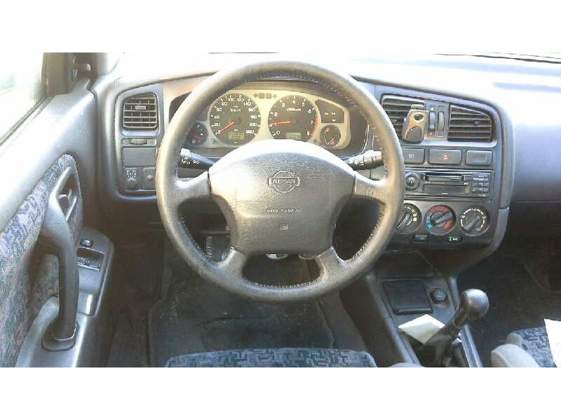 nissan primera berlina (p11) del año 1997