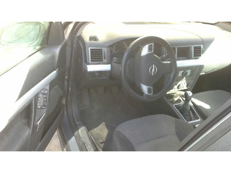 opel vectra c berlina del año 2005