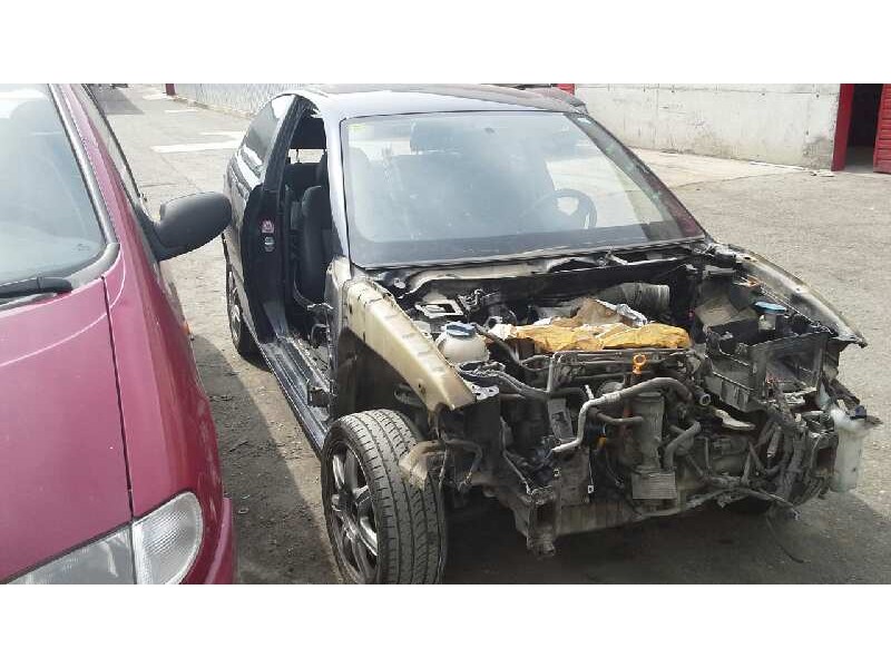 seat ibiza (6l1) del año 2002