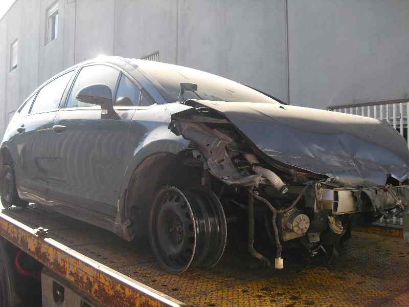 citroën c4 berlina del año 2004