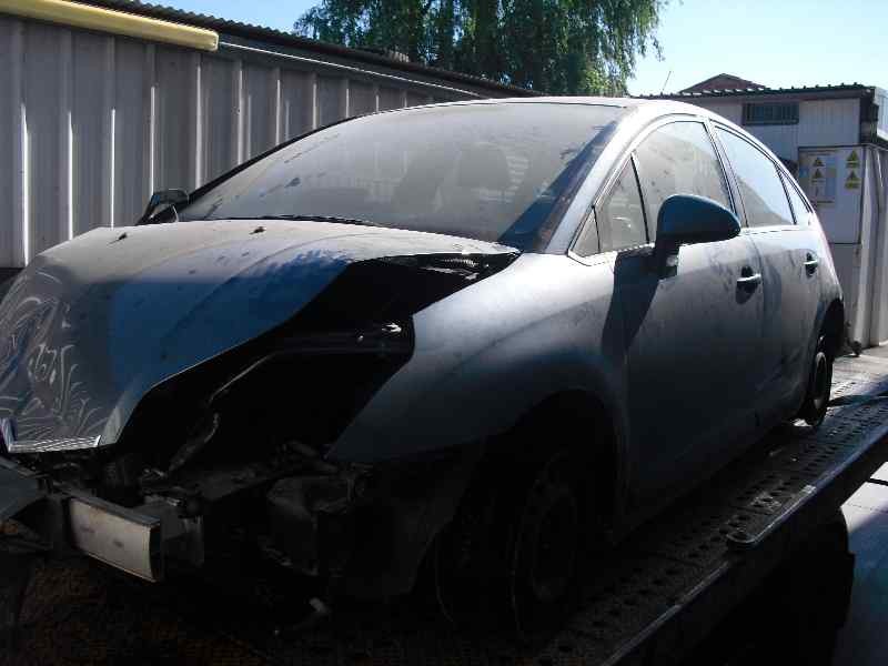 citroën c4 berlina del año 2004