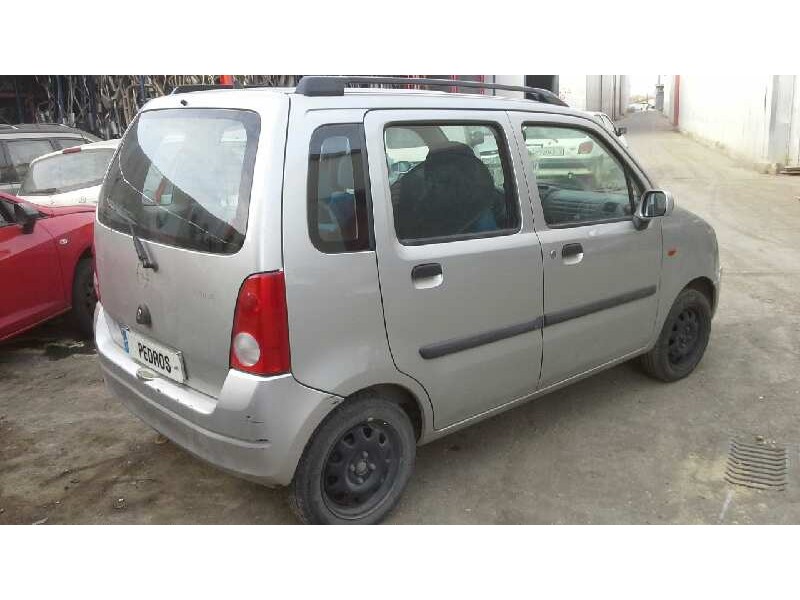 opel agila del año 2001