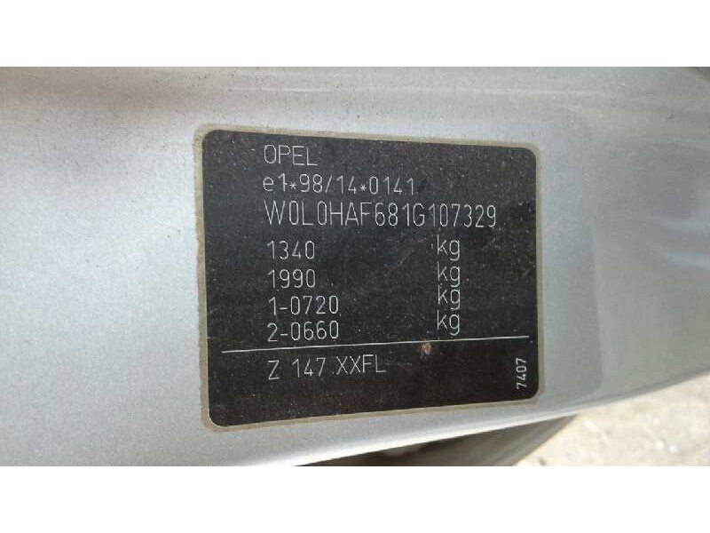 opel agila del año 2001