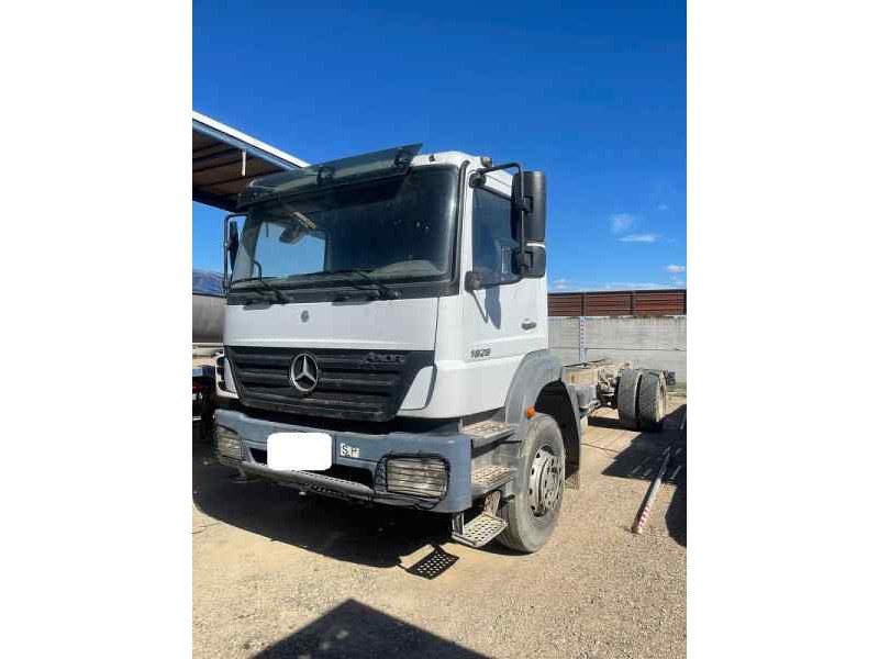 mercedes-benz axor 2-ejes 18 ton 2004  del año 2007