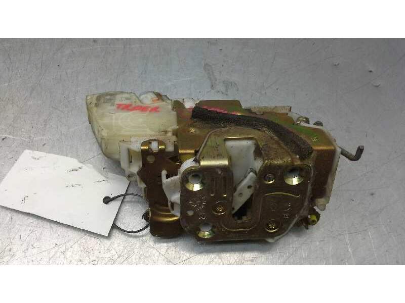Recambio de cerradura puerta trasera derecha para nissan pick-up (d22) referencia OEM IAM   
