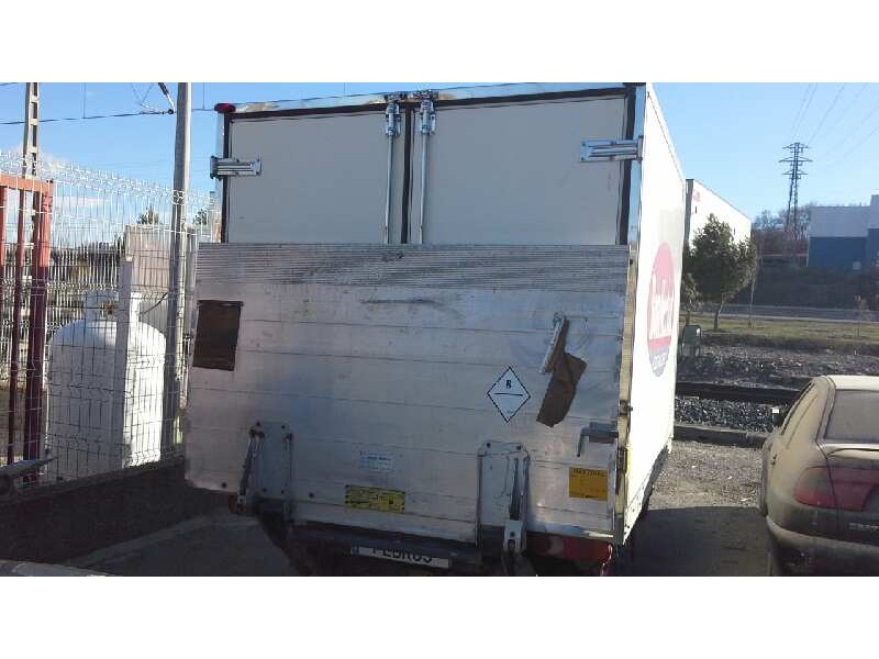 nissan cabstar del año 2003