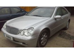 mercedes-benz clase c (w203) berlina del año 2003