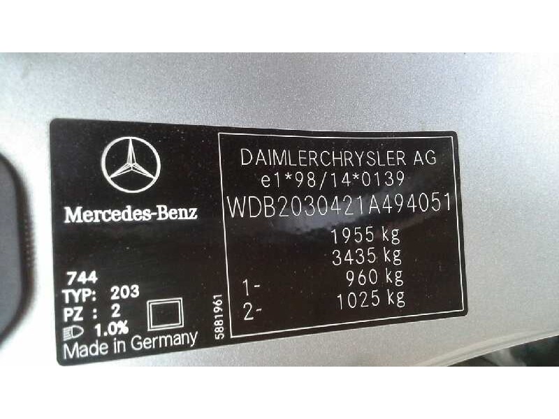 mercedes-benz clase c (w203) berlina del año 2003