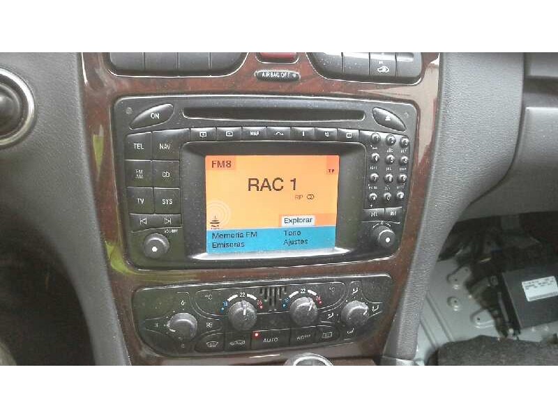 mercedes-benz clase c (w203) berlina del año 2003