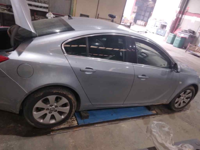 opel insignia berlina del año 2009