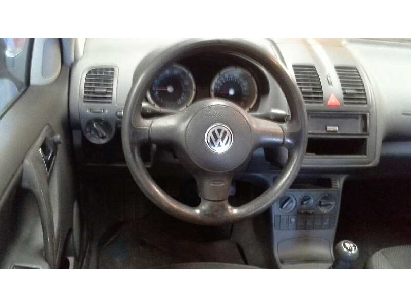 volkswagen polo berlina (6n2) del año 2000