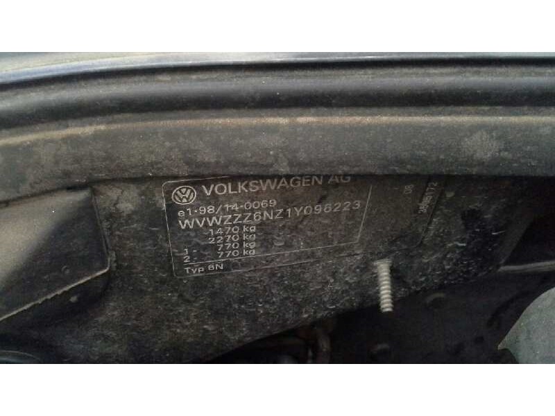 volkswagen polo berlina (6n2) del año 2000