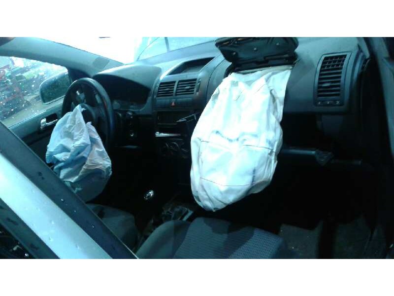 volkswagen polo (9n1) del año 2003