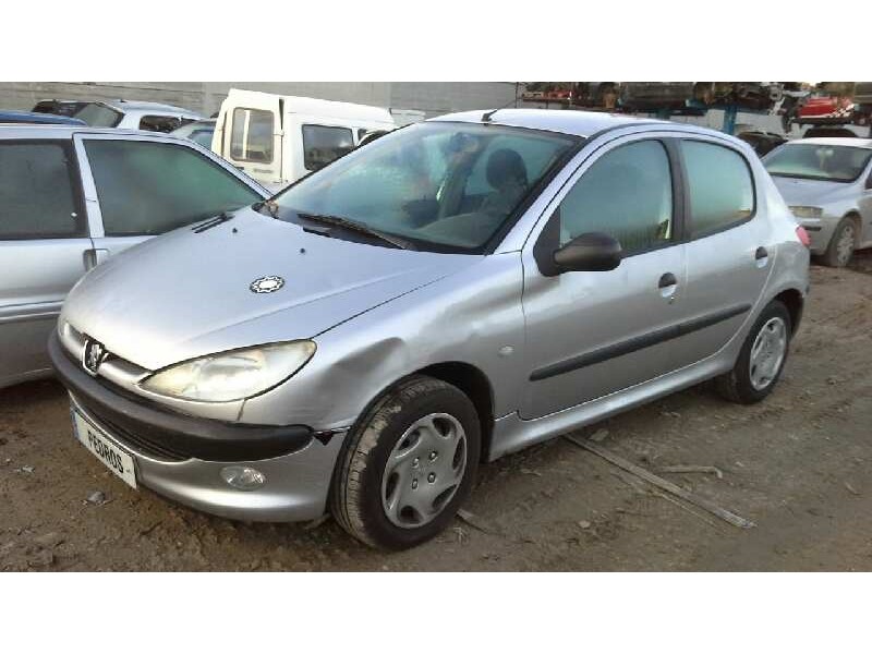 peugeot 206 berlina del año 2001