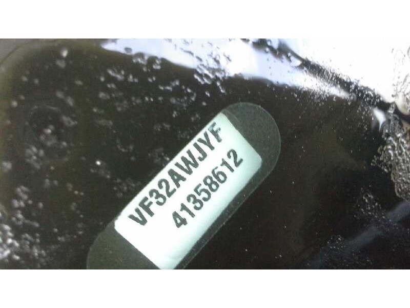 peugeot 206 berlina del año 2001