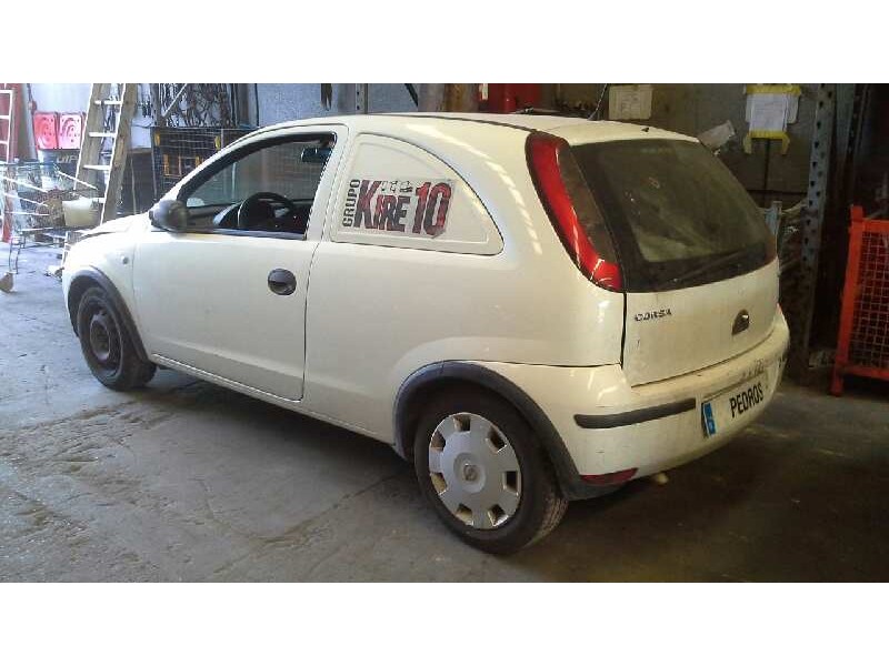 opel corsa c del año 2004