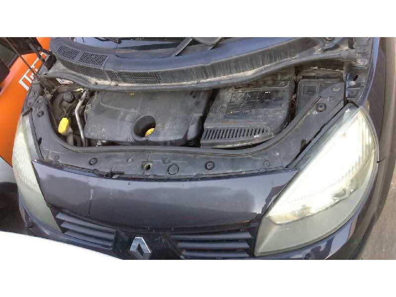 renault scenic ii del año 2004