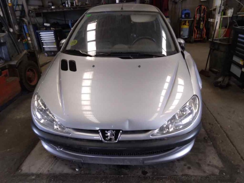 peugeot 206 berlina del año 2003