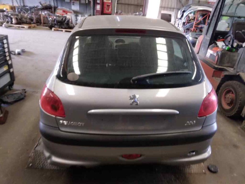 peugeot 206 berlina del año 2003