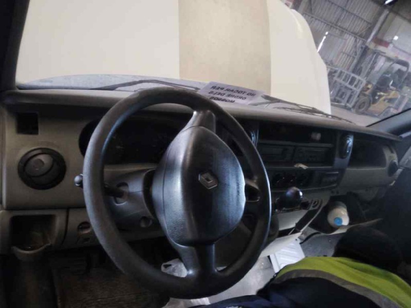 renault master ii phase 2 caja cerrada del año 2004