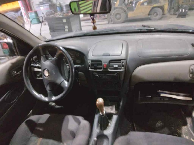 nissan almera (n16/e) del año 2000