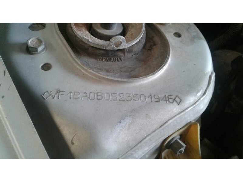 renault megane i fase 2 berlina (ba0) del año 2001