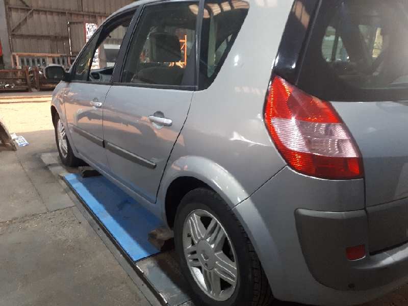 renault scenic ii del año 2004