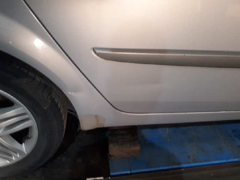 renault scenic ii del año 2004