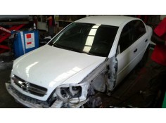 opel vectra c berlina del año 2003