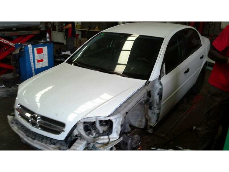 opel vectra c berlina del año 2003