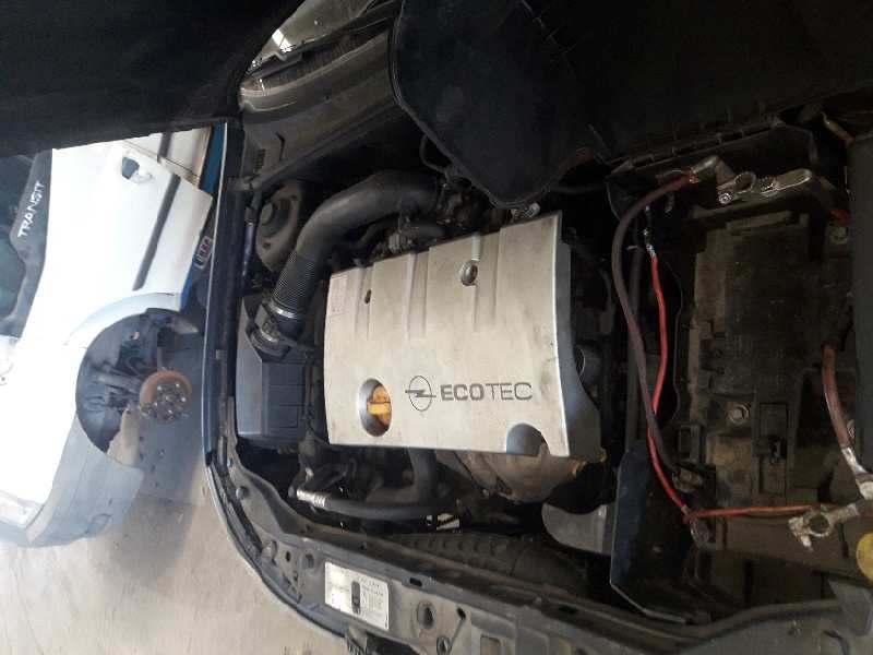 opel vectra c berlina del año 2002