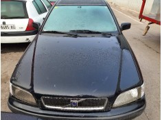 volvo s40 berlina del año 1999