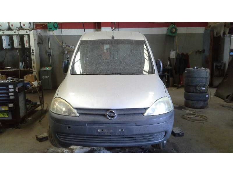 opel combo (corsa c) del año 2002