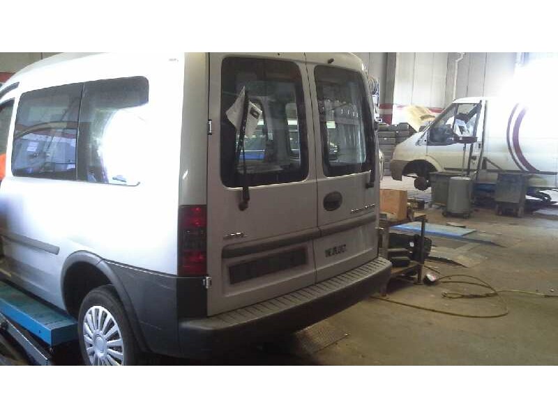 opel combo (corsa c) del año 2002