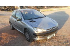 peugeot 206 berlina del año 2002