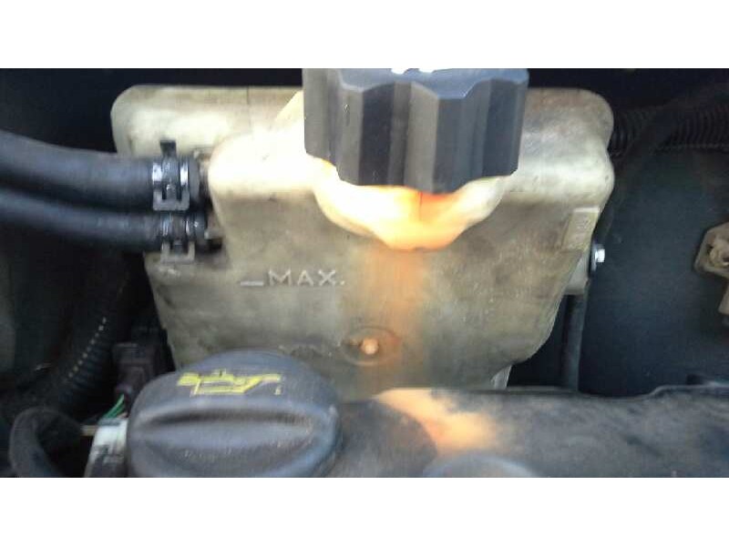 peugeot 206 berlina del año 2002