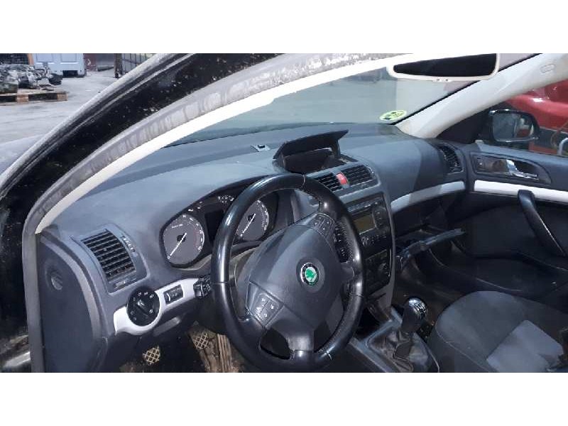 skoda octavia berlina (1z3) del año 2008