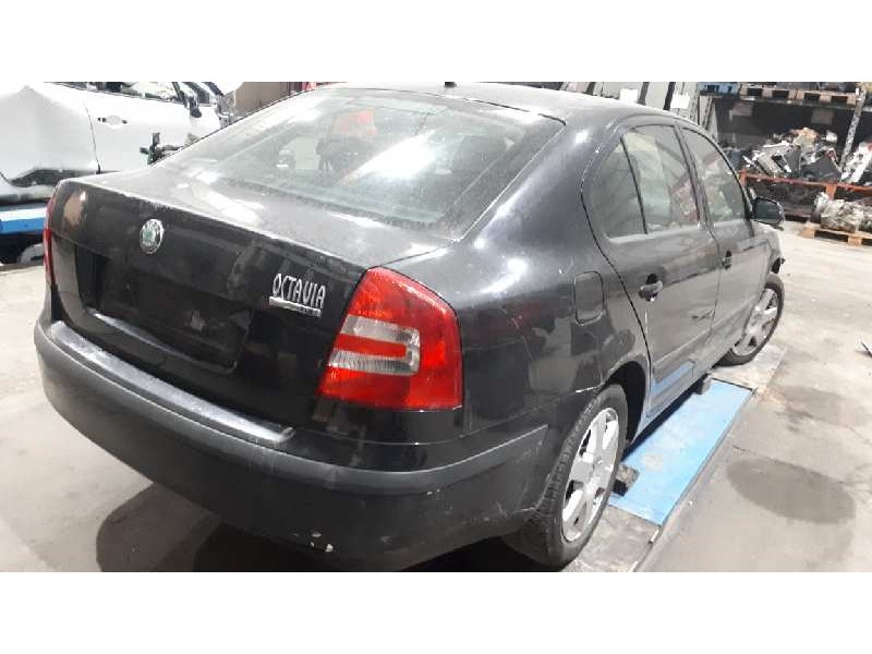 skoda octavia berlina (1z3) del año 2008