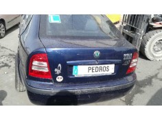 skoda octavia berlina (1u2) del año 2000 2