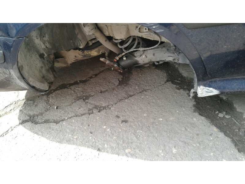 skoda octavia berlina (1u2) del año 2000