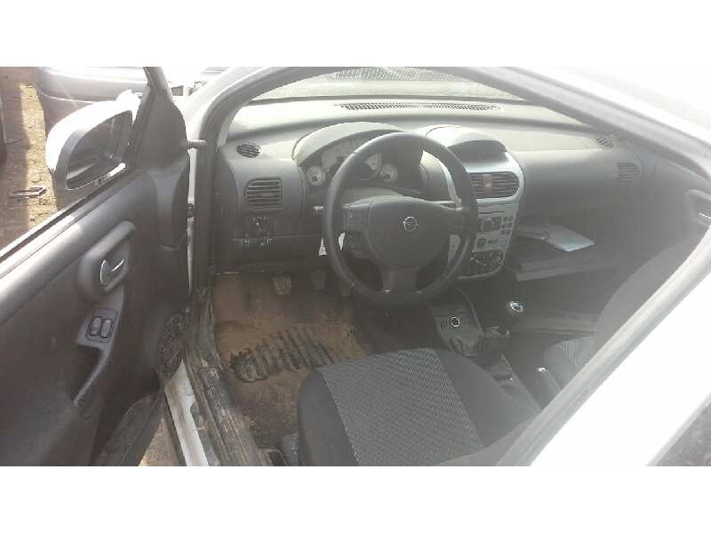 opel corsa c del año 2006