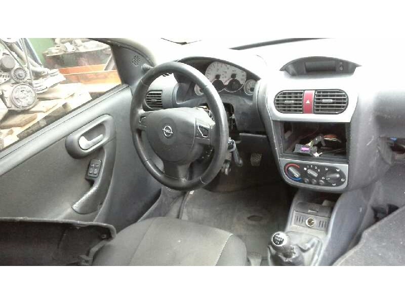 opel corsa c del año 2006