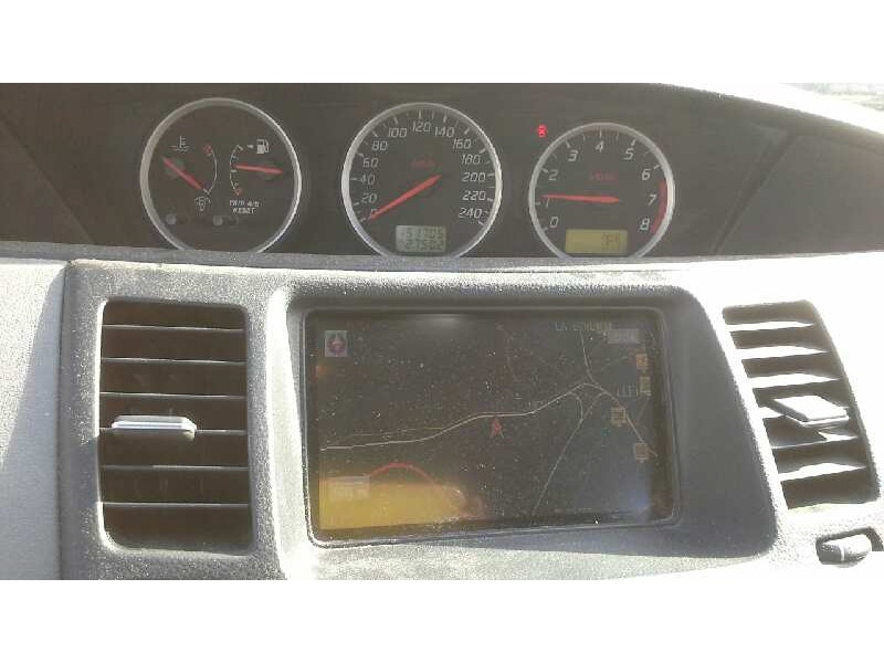 nissan primera berlina (p12) del año 2003