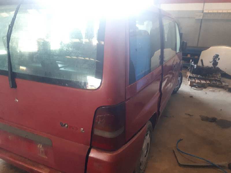 mercedes-benz vito (w638) caja cerrada del año 2001