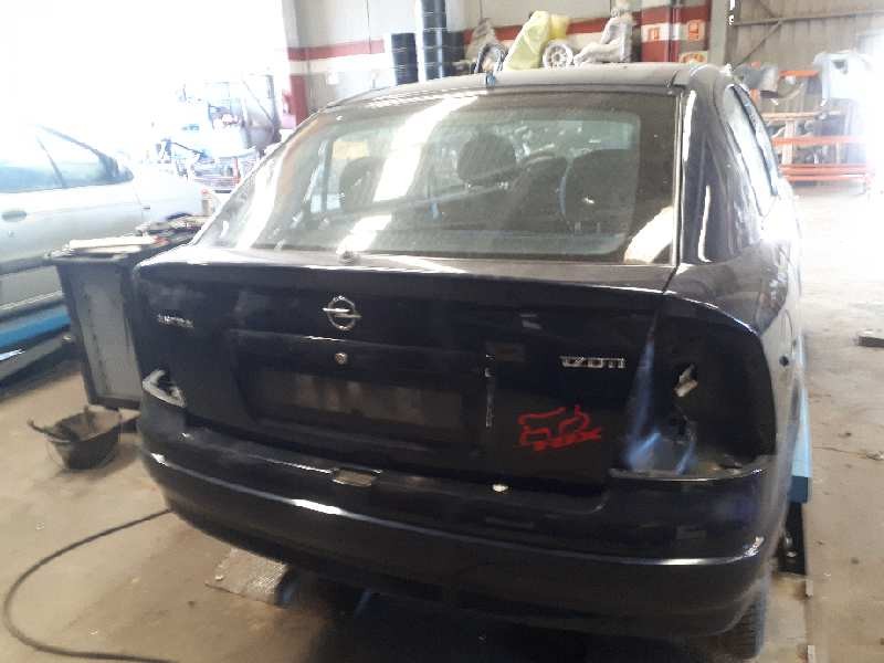 opel astra g berlina del año 2003