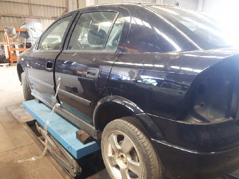 opel astra g berlina del año 2003