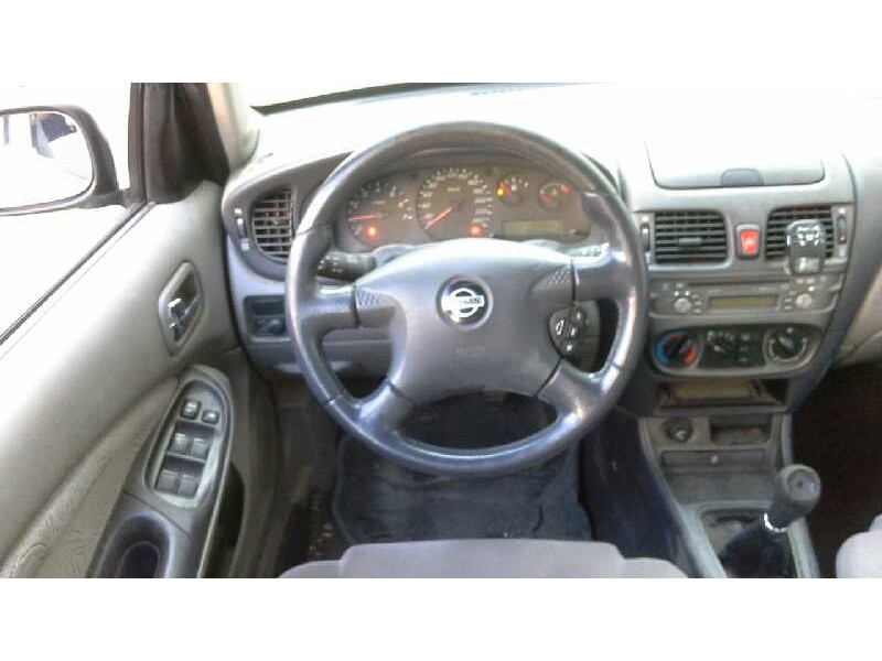 nissan almera (n16/e) del año 2002