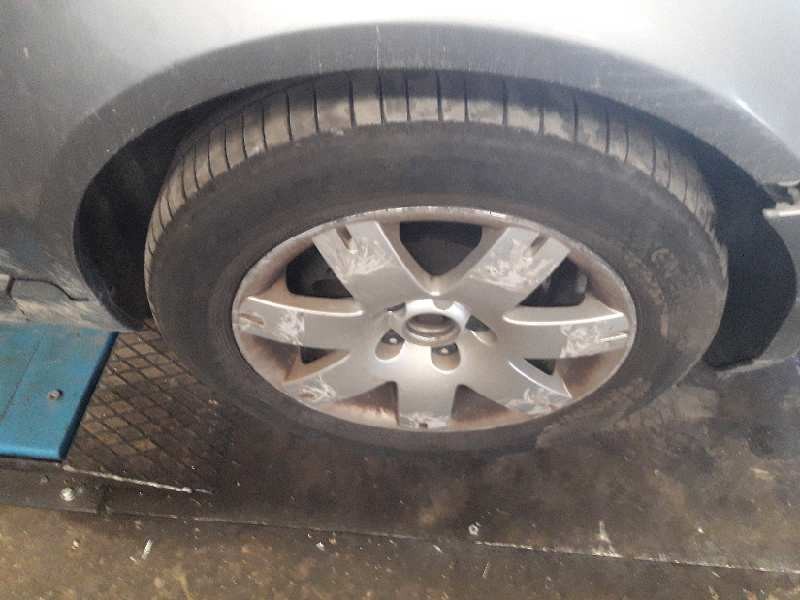 volkswagen passat variant (3b6) del año 2004